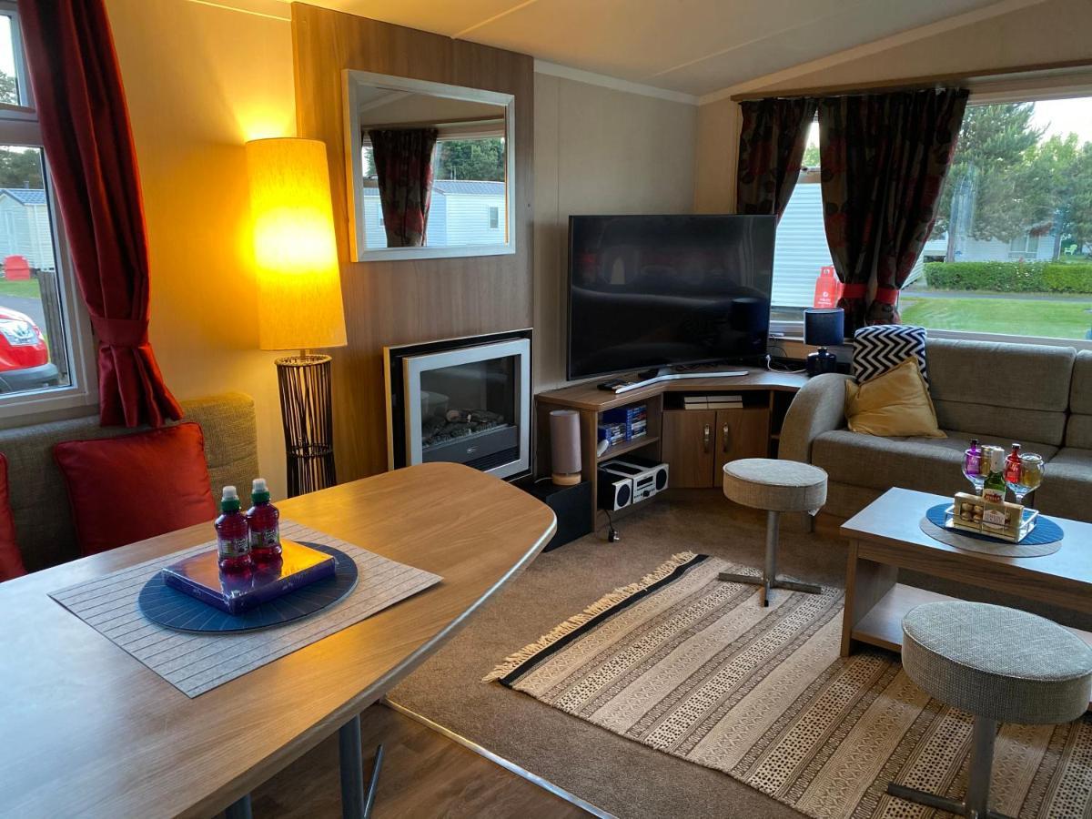 Deluxe 3 Bedroom Caravan In Haven'S Seton Sands Holiday Village,Wifi Port Seton Exterior photo